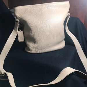 Coach Pebble Leather Bucket Shoulder Bag in Cream No J 6M-4907